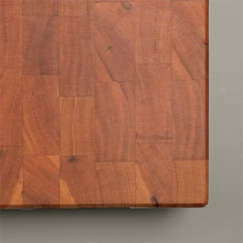 <div class="titlecerezo"> <p class="second-name">Pura</p> Cerezo <p class="hidekey"> tabla de cortar de cerezo</p></div> imagen de la galería del producto